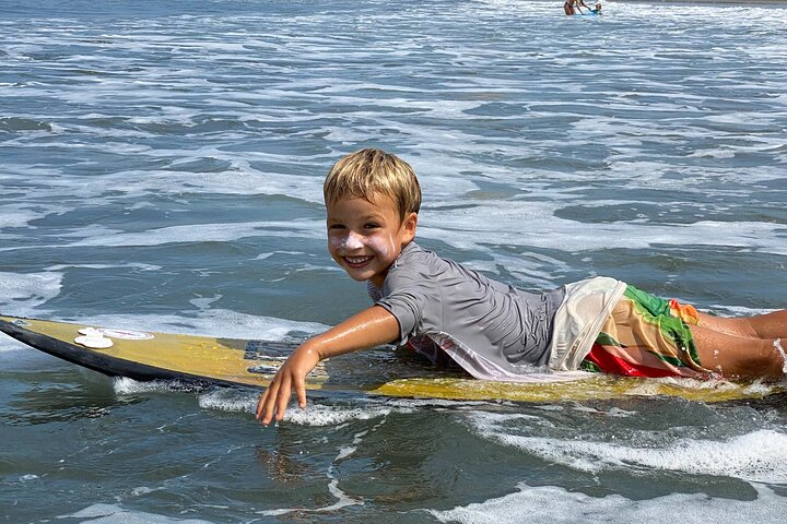 Professional Surfing Lessons in Jaco Beach - Photo 1 of 8